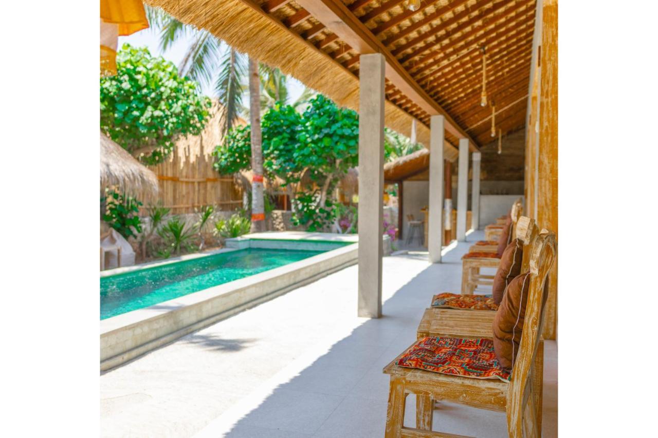 Golden Garuda Cottages Pelilit Luaran gambar