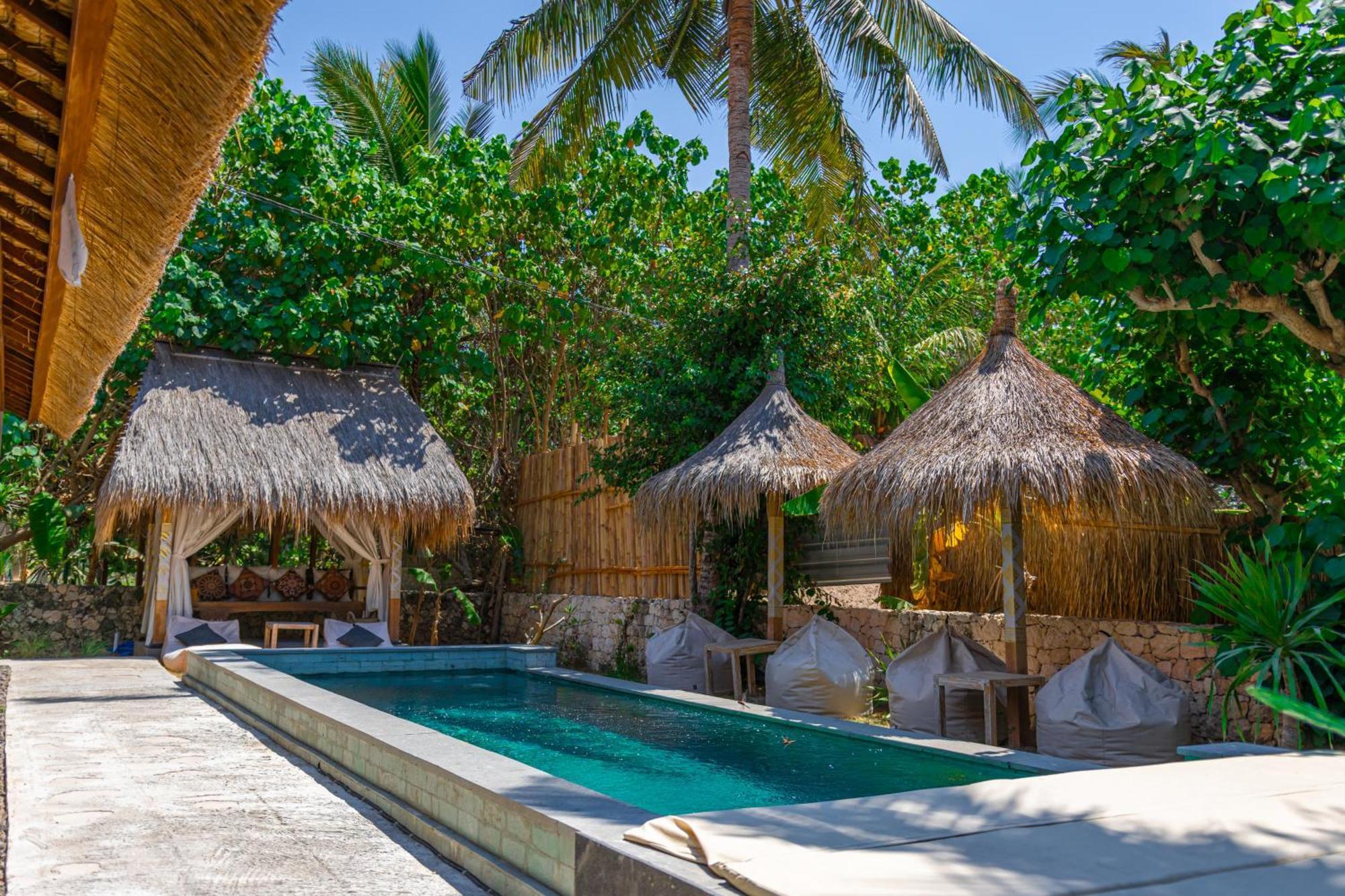 Golden Garuda Cottages Pelilit Luaran gambar